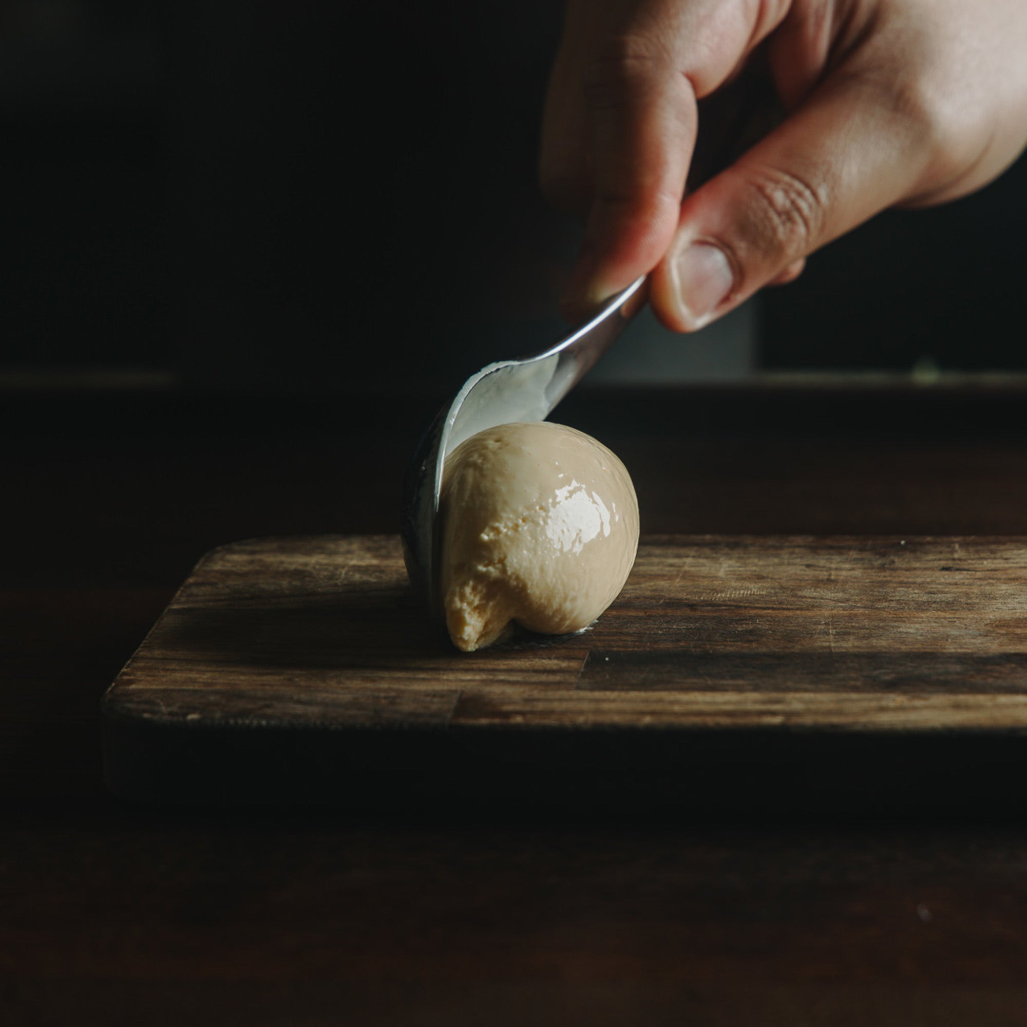 oui-chef-rocher-spoon-action