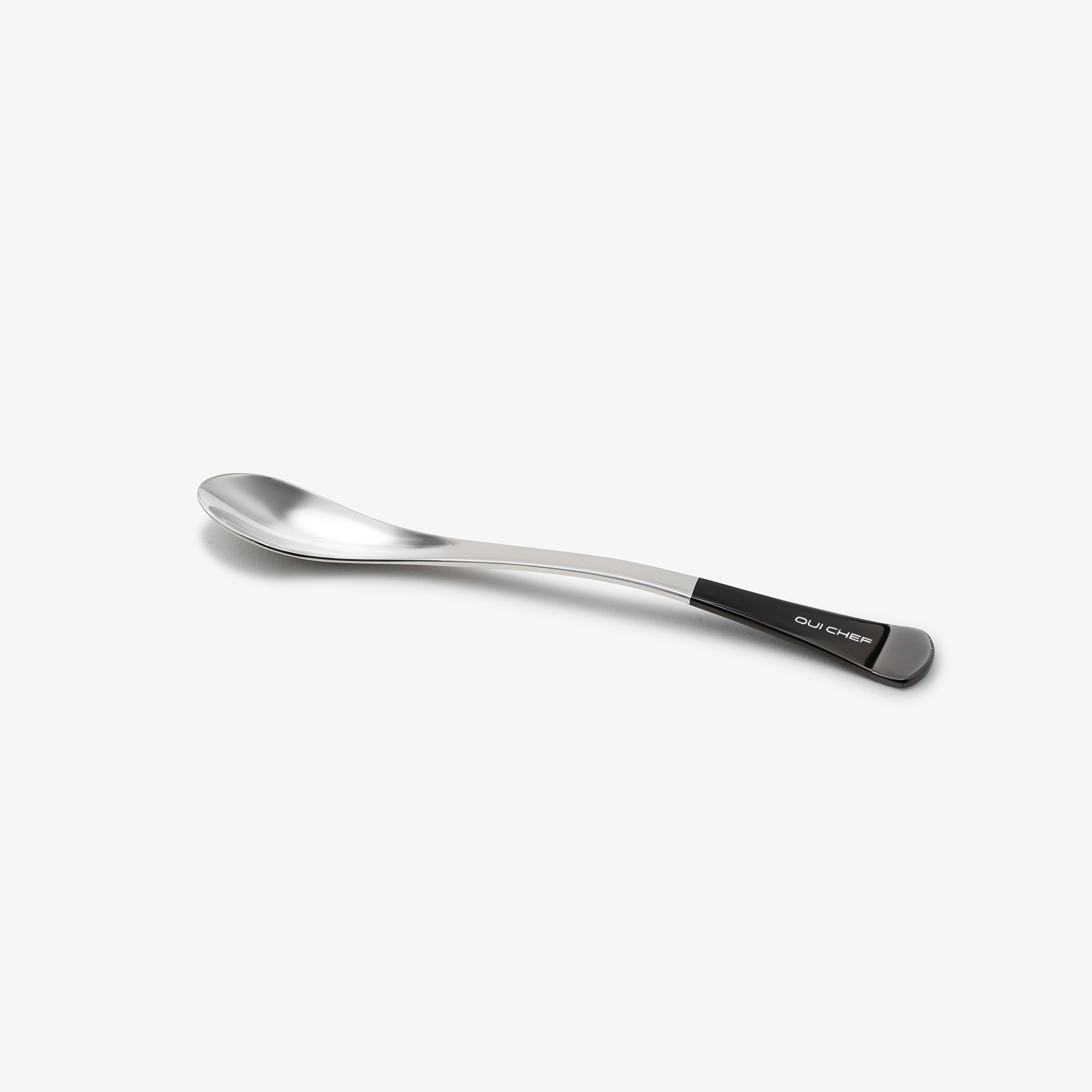 oui_chef_signature_spoon_black_top_tiny_x2000px